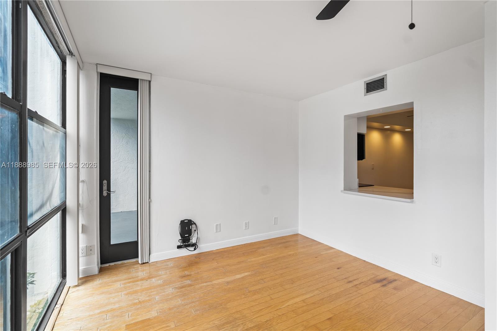 800 Parkview Dr # 224