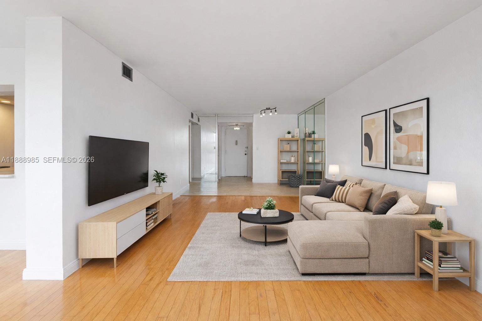 800 Parkview Dr # 224