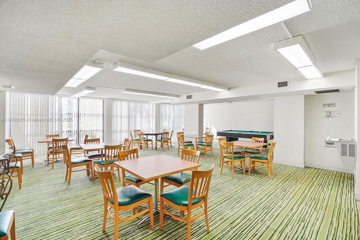 800 Parkview Dr # 224