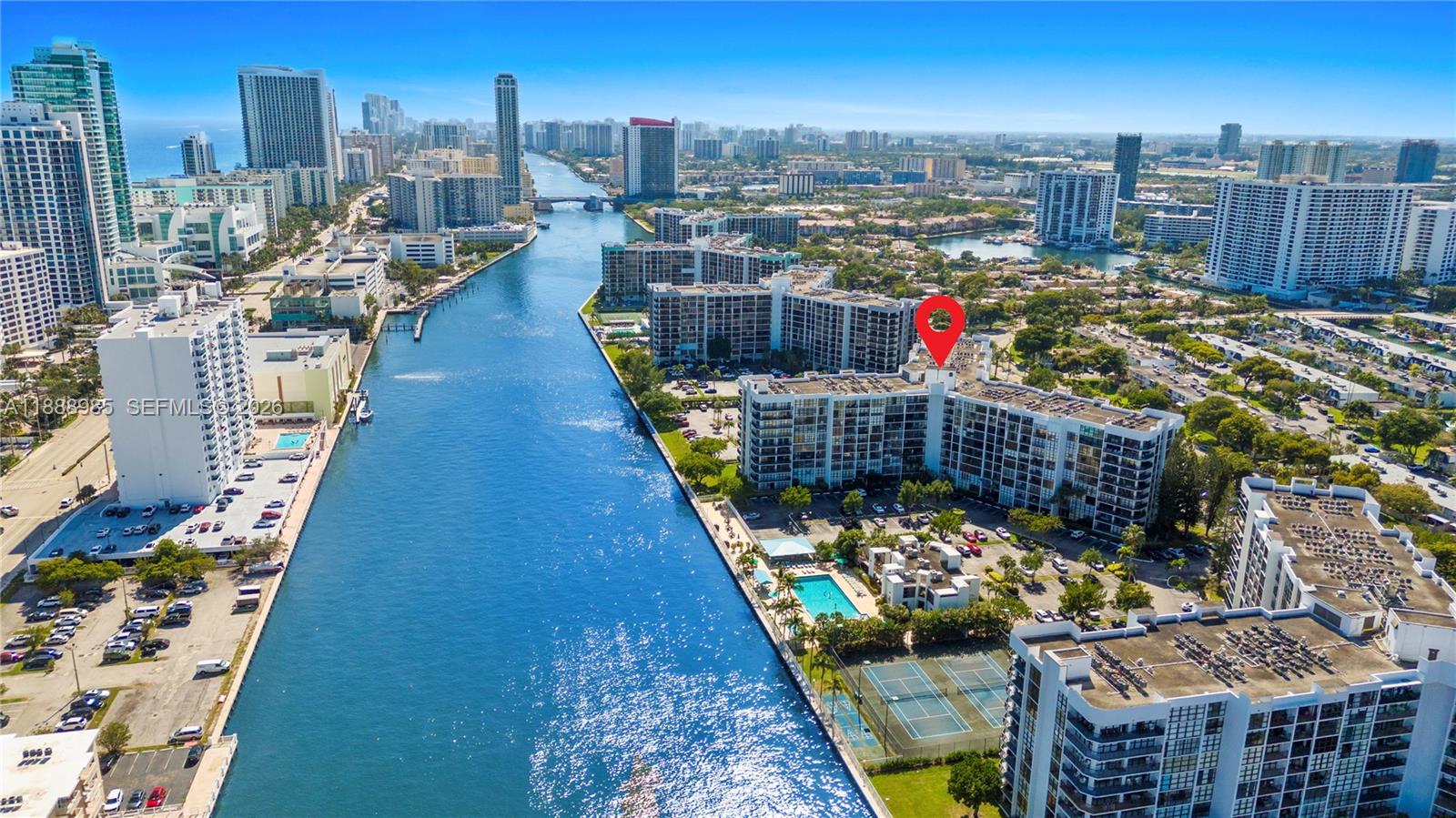 800 Parkview Dr # 224