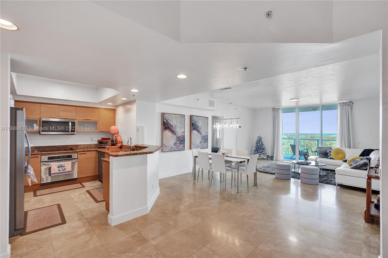 14951 Royal Oaks Ln # 1704