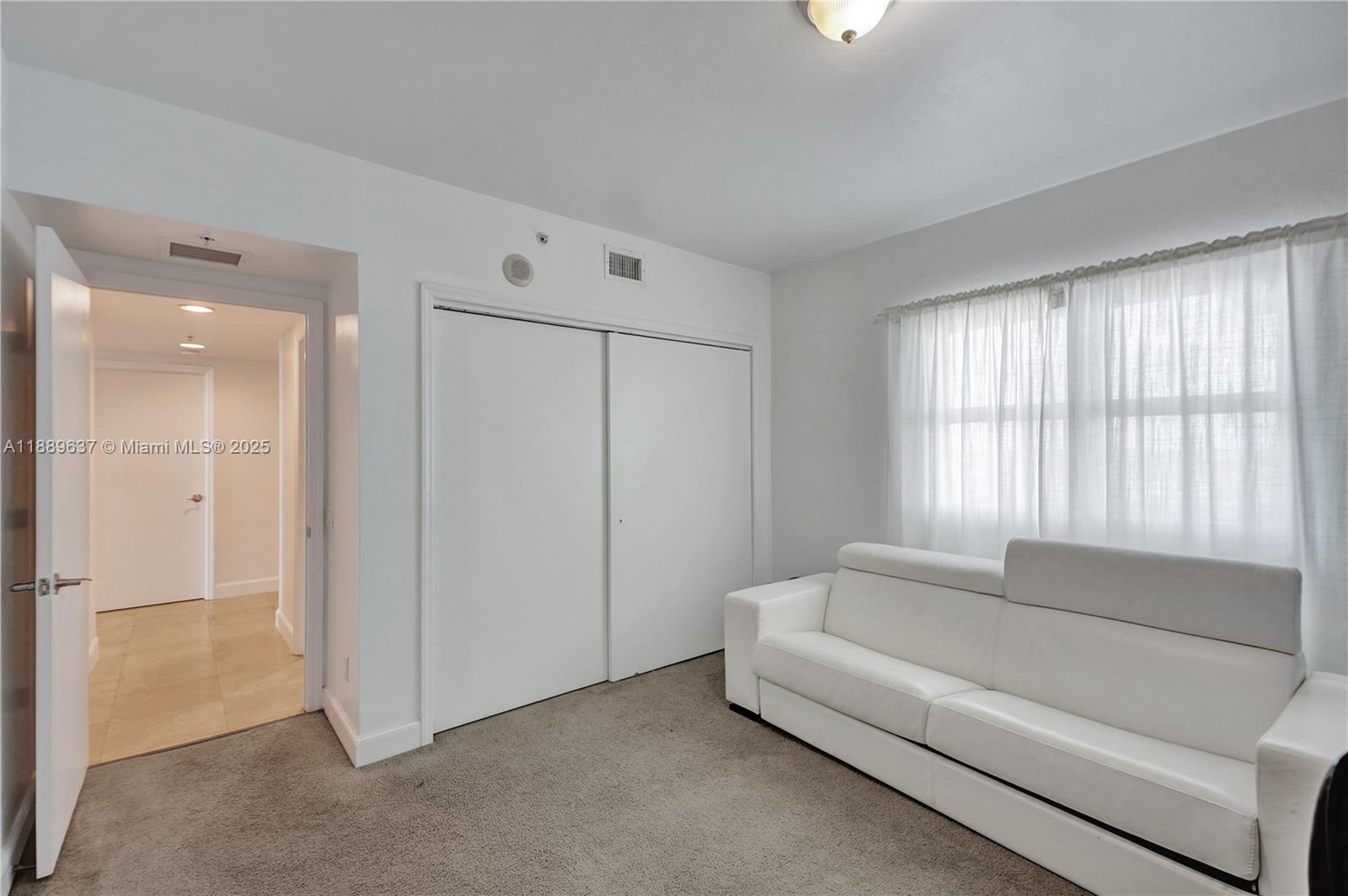 14951 Royal Oaks Ln # 1704