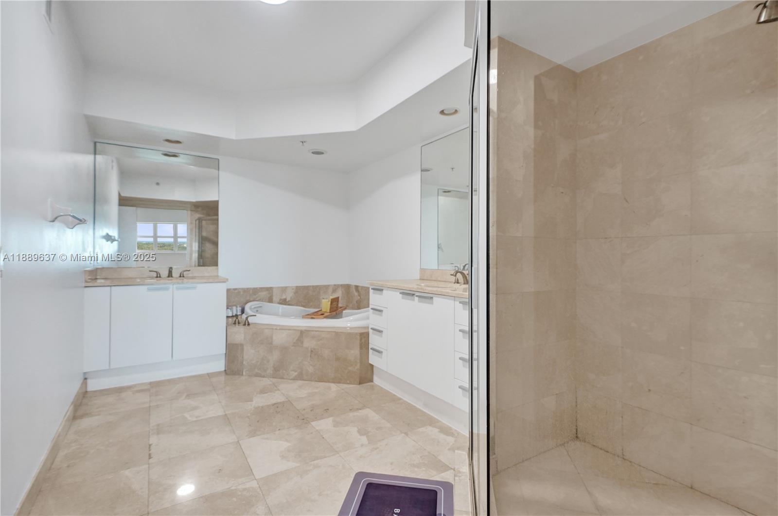 14951 Royal Oaks Ln # 1704