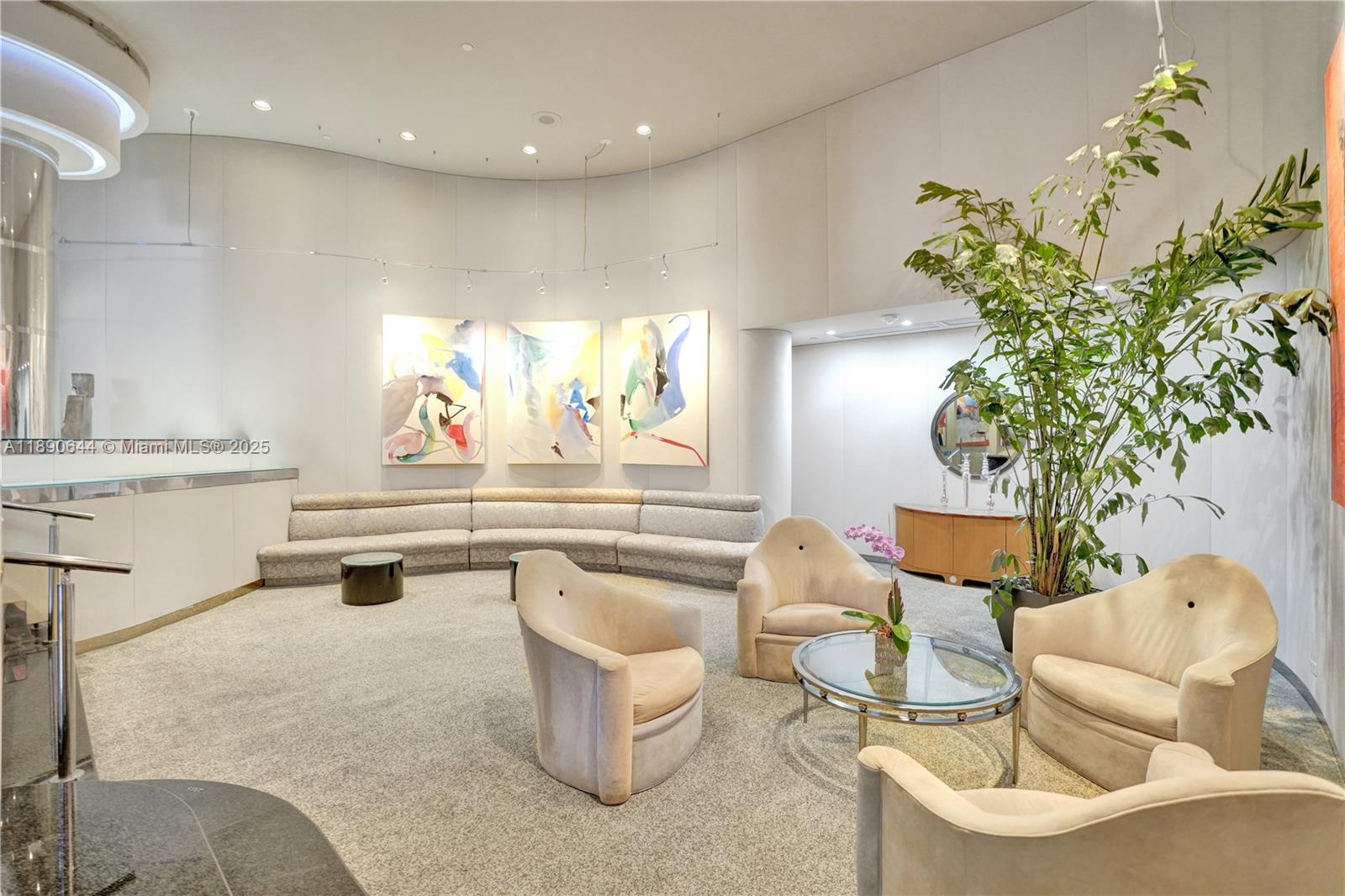 20191 E Country Club Dr # 2606