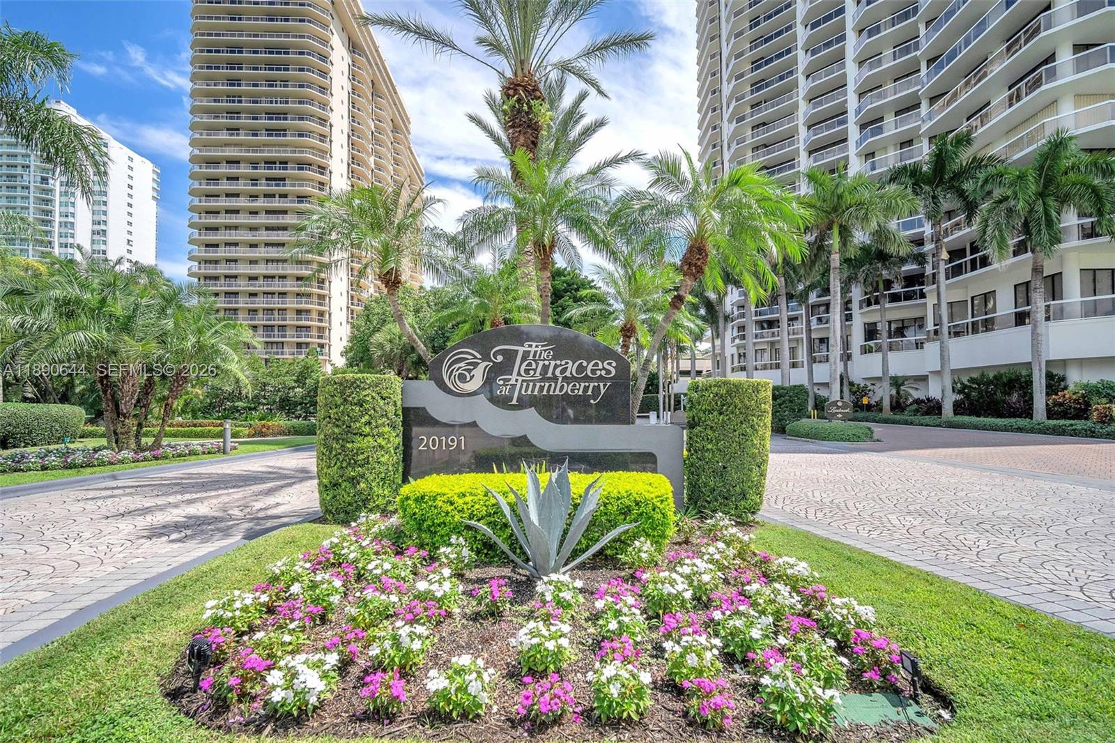 20191 E Country Club Dr # 2606