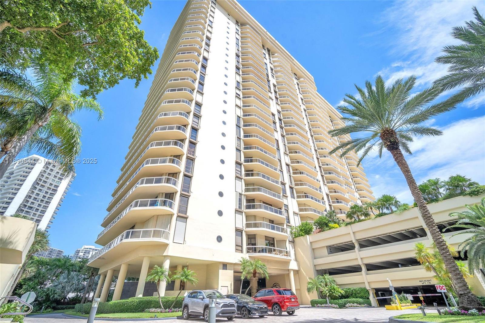 20191 E Country Club Dr # 2606