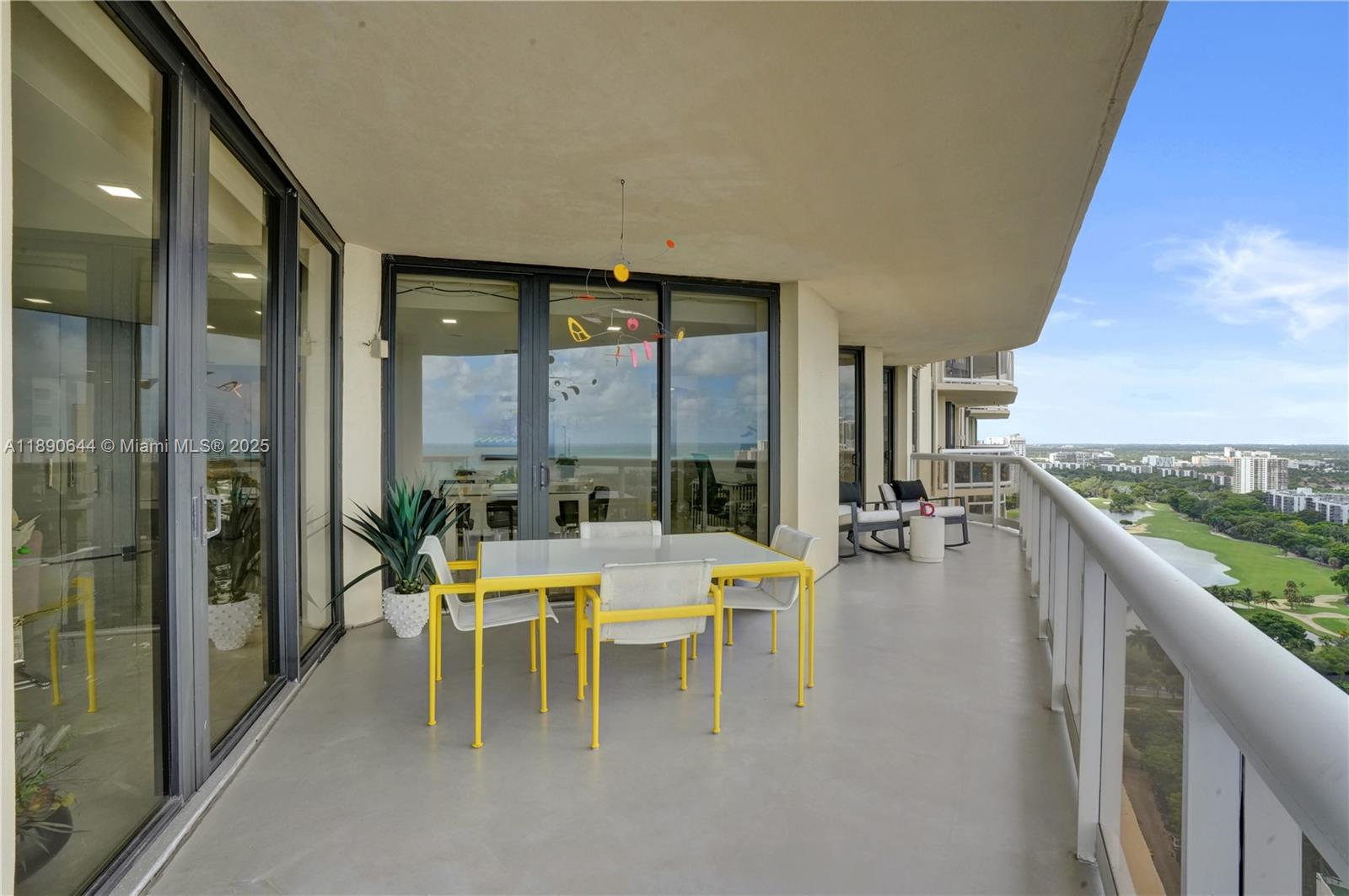 20191 E Country Club Dr # 2606