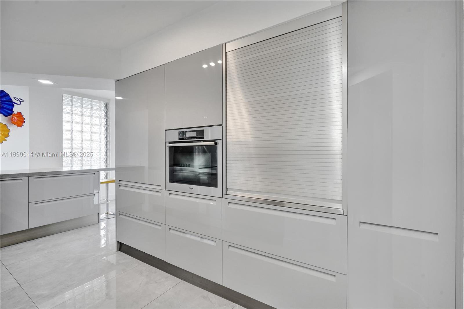 20191 E Country Club Dr # 2606