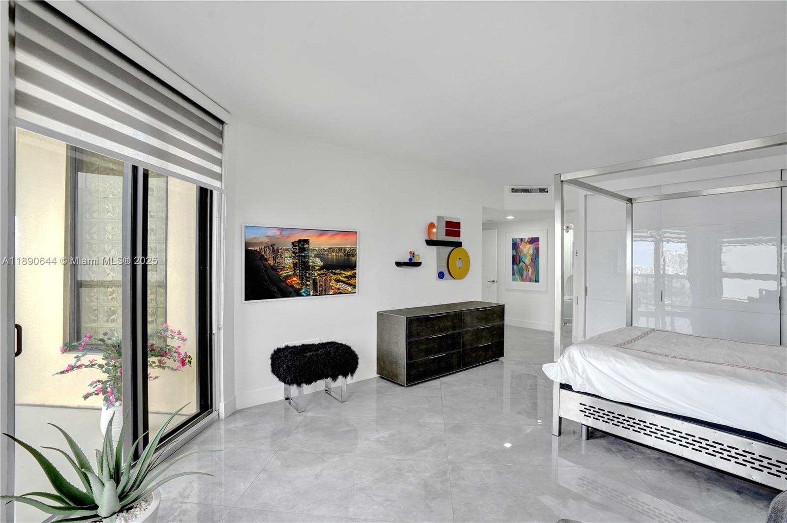 20191 E Country Club Dr # 2606