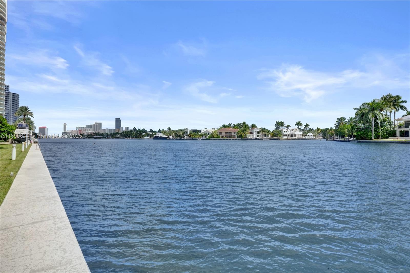 20191 E Country Club Dr # 2606