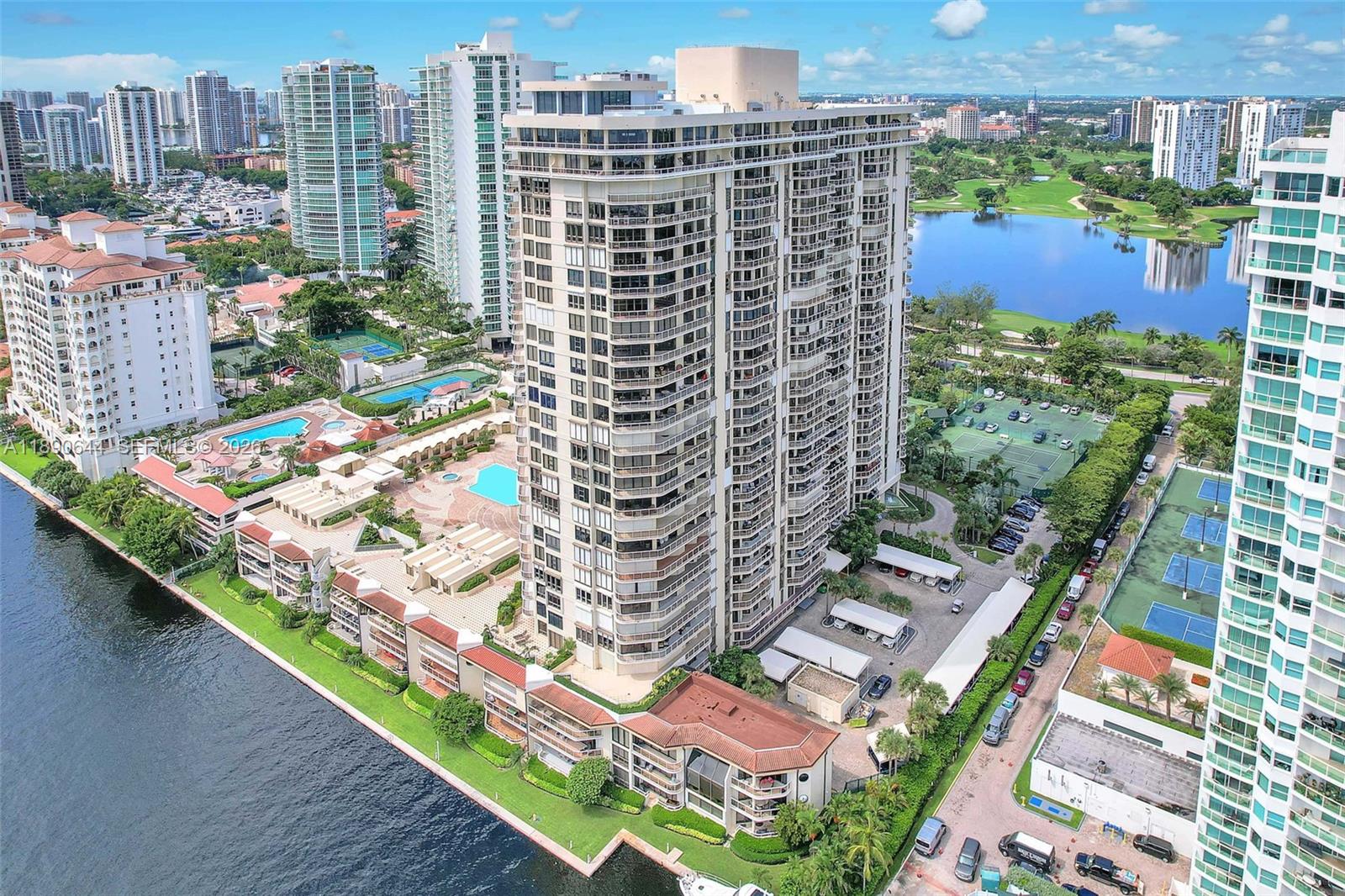 20191 E Country Club Dr # 2606