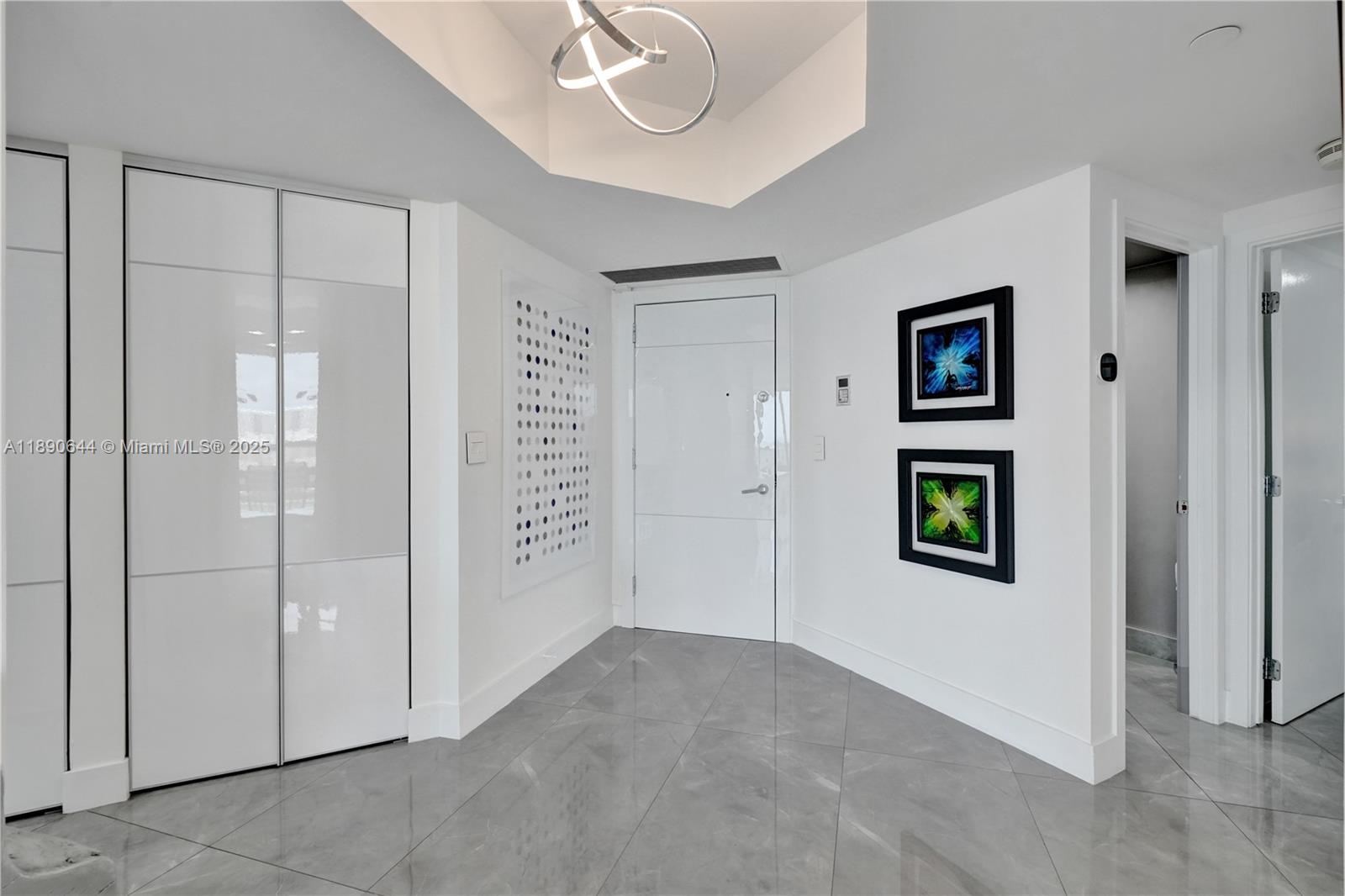 20191 E Country Club Dr # 2606