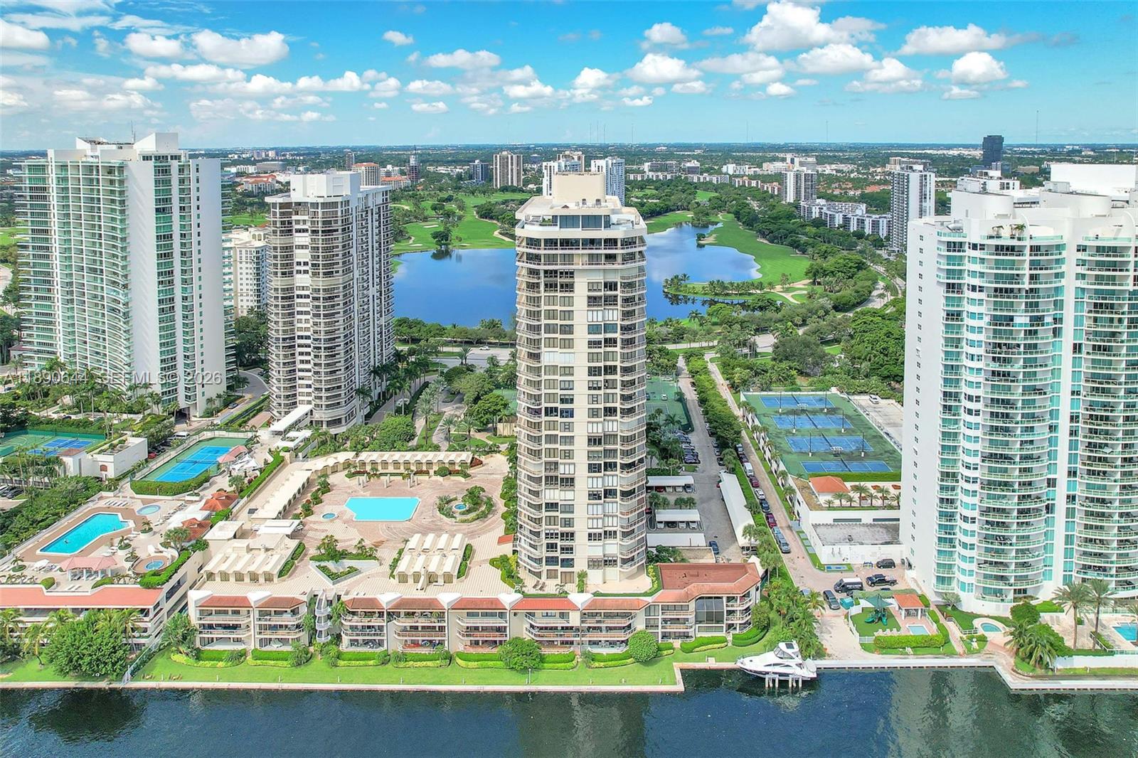20191 E Country Club Dr # 2606