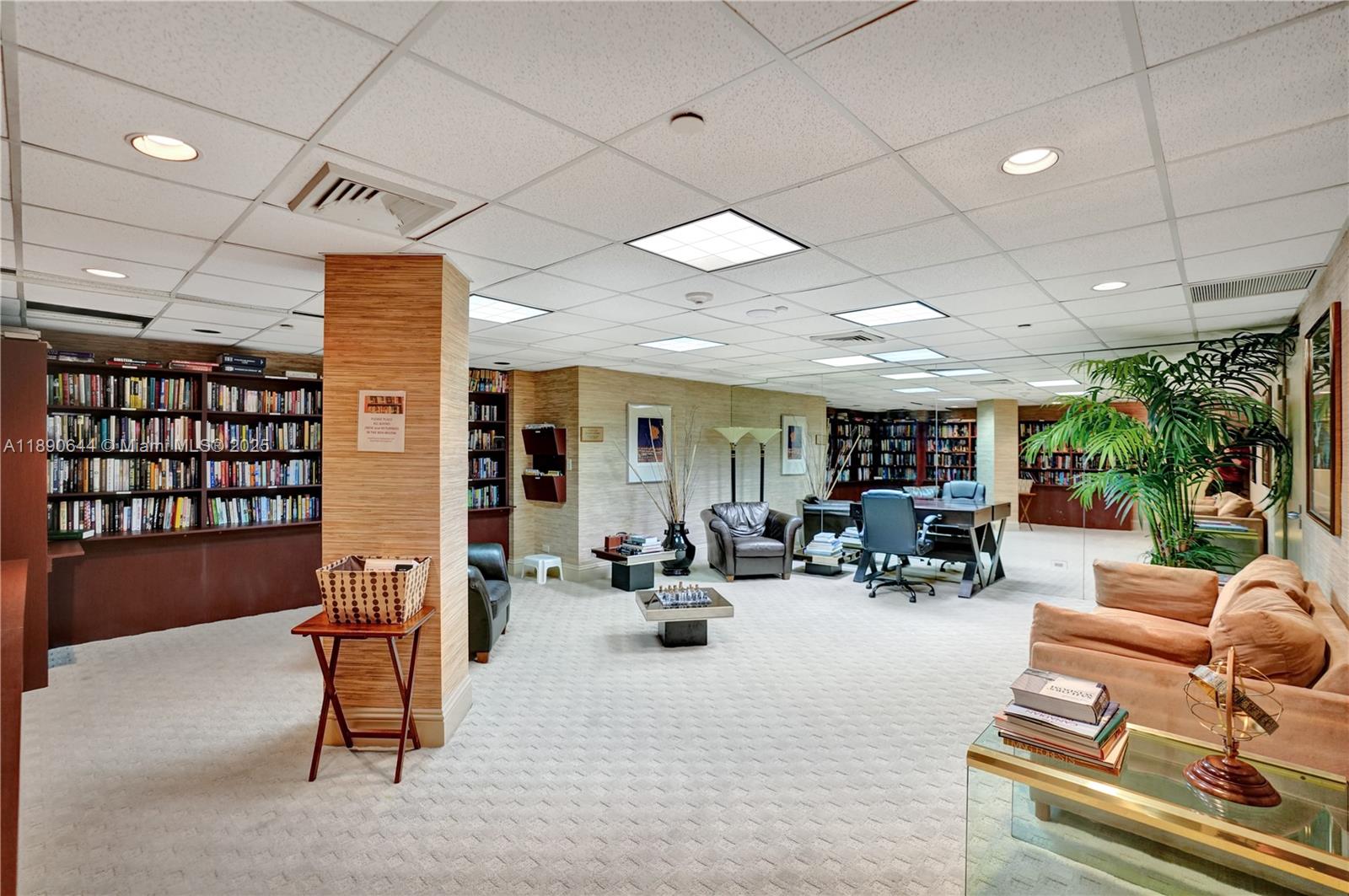 20191 E Country Club Dr # 2606