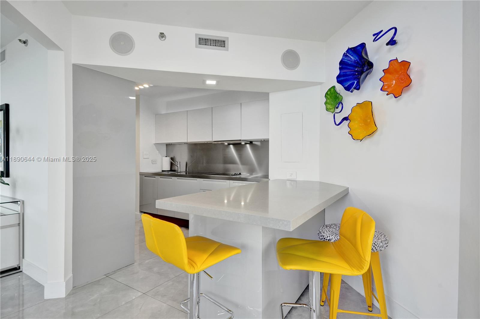 20191 E Country Club Dr # 2606