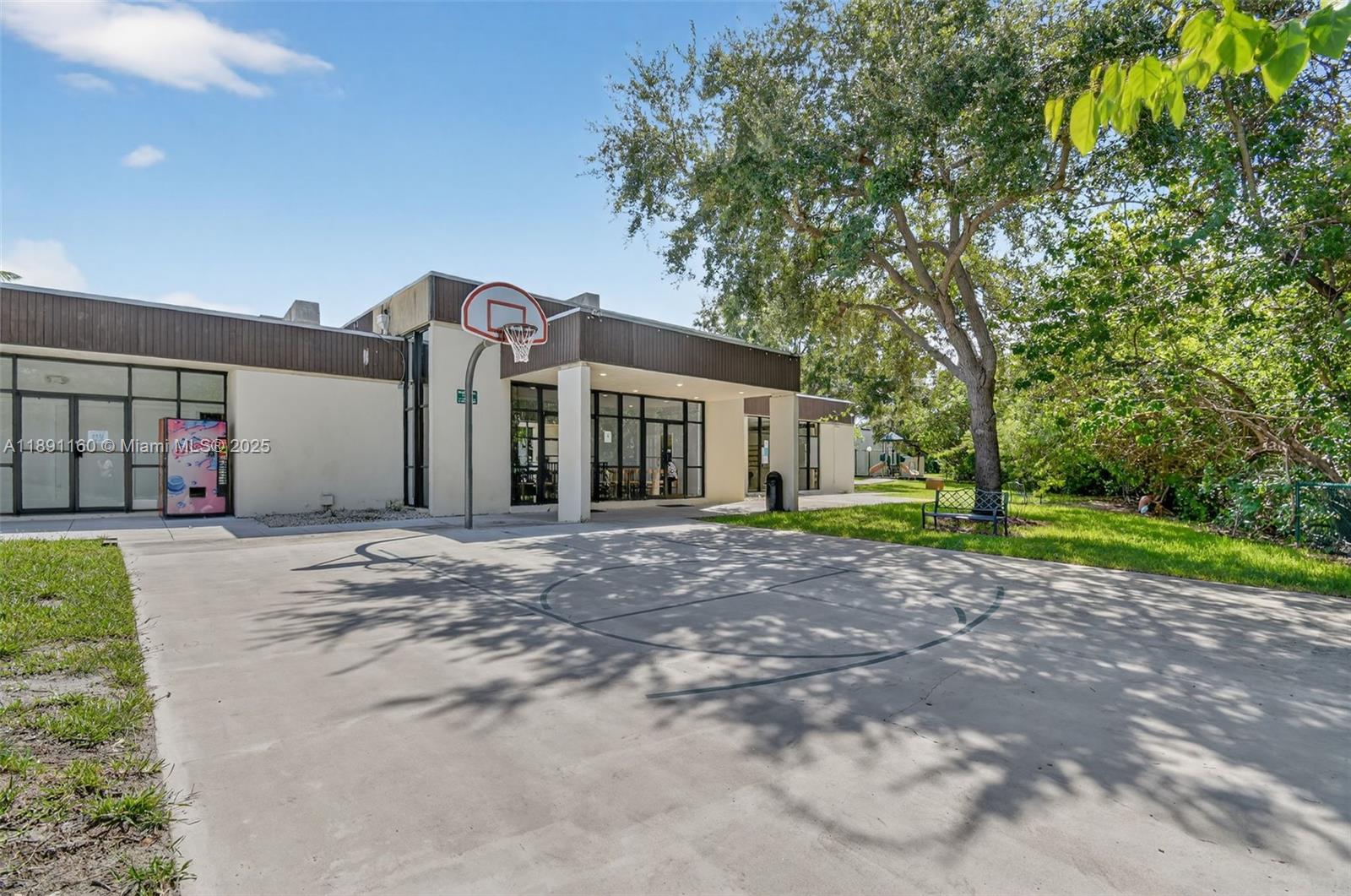 19220 NE 25th Ave # 274B