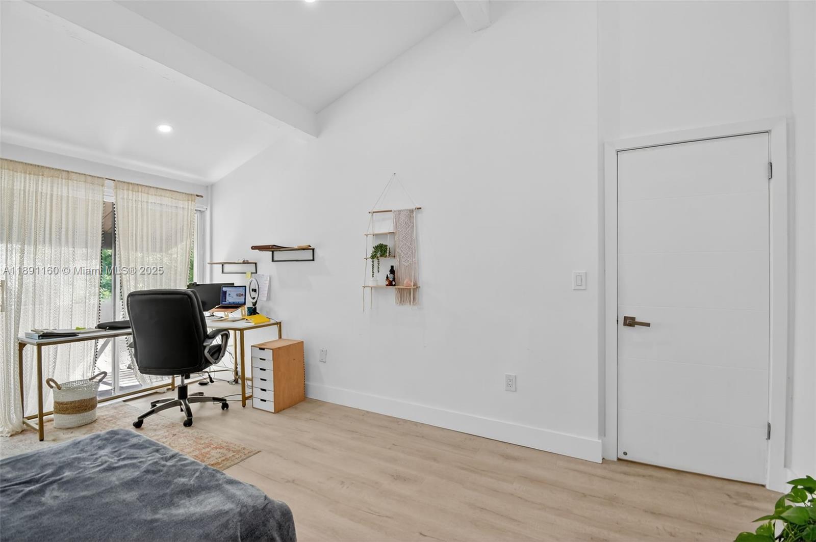 19220 NE 25th Ave # 274B