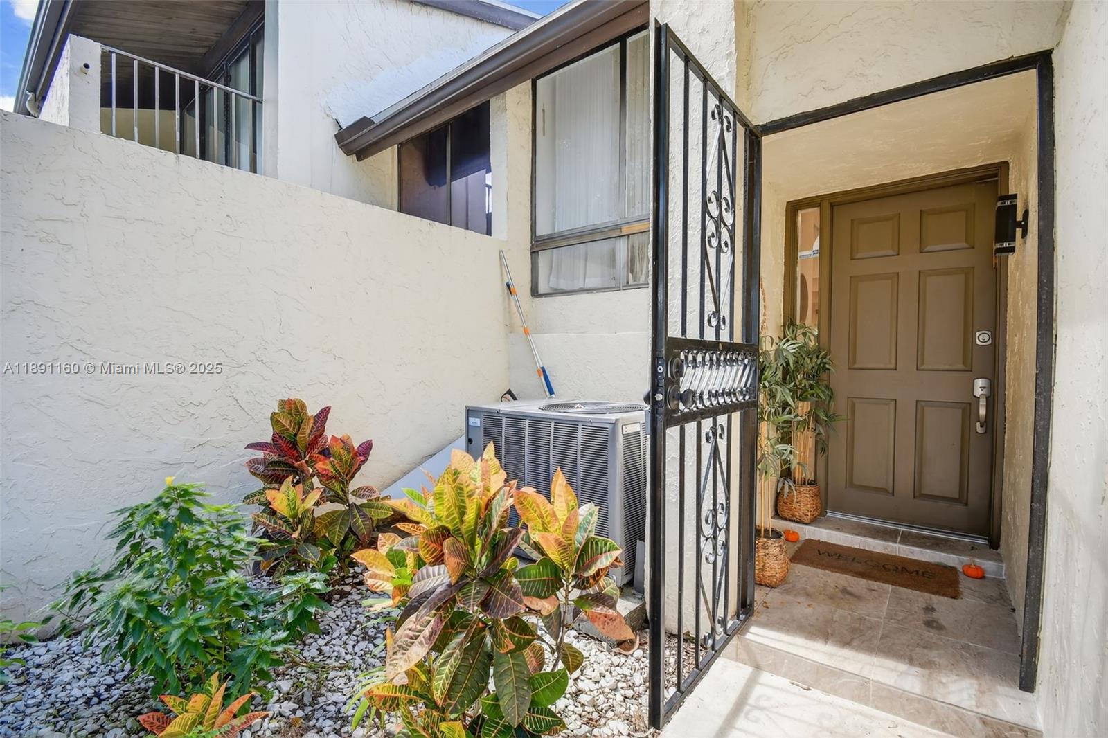 19220 NE 25th Ave # 274B