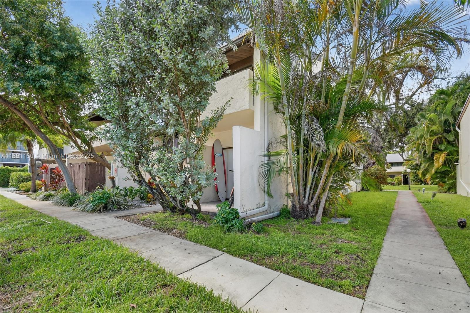 19220 NE 25th Ave # 274B