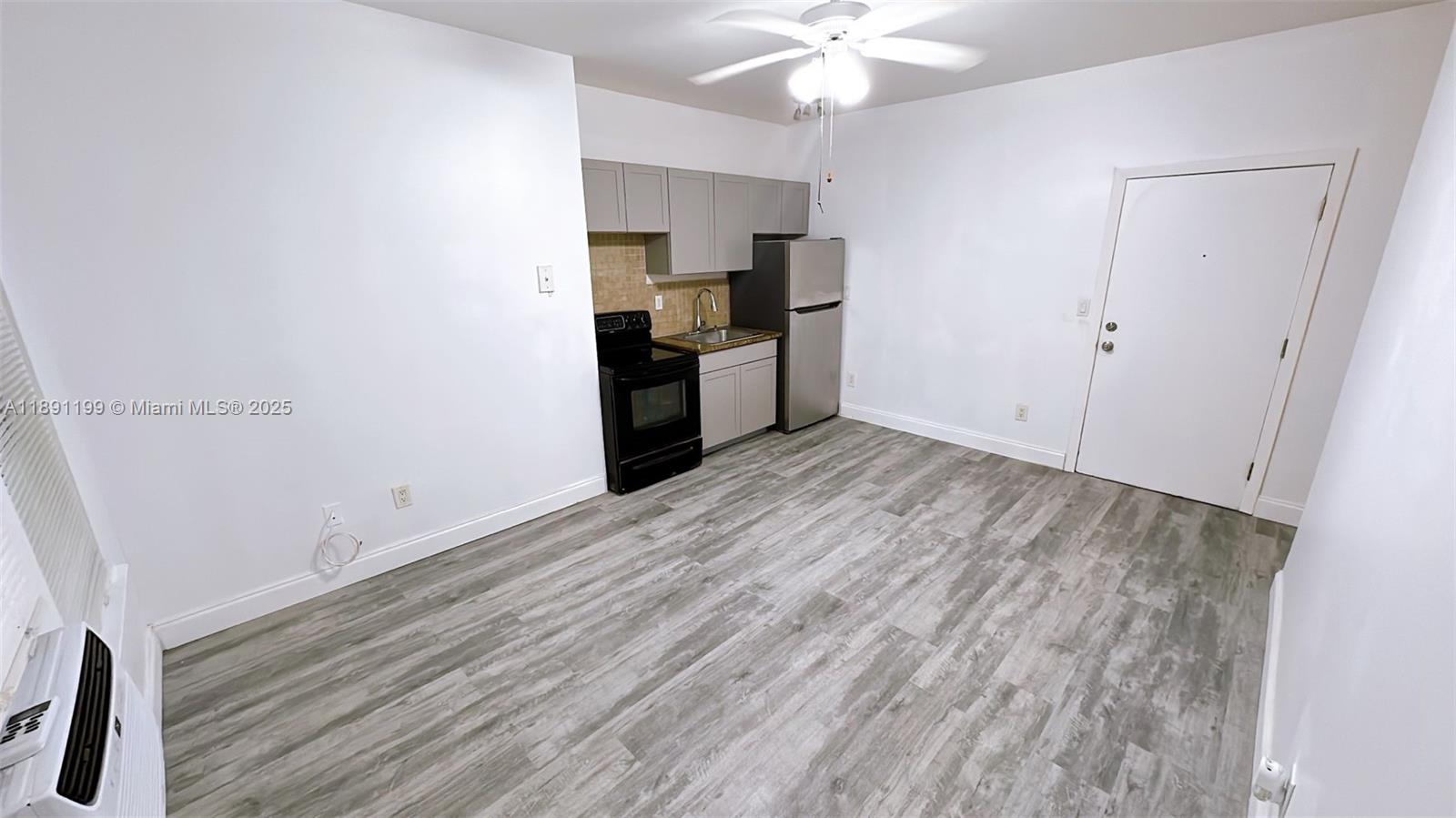 842 Meridian Ave # 2C