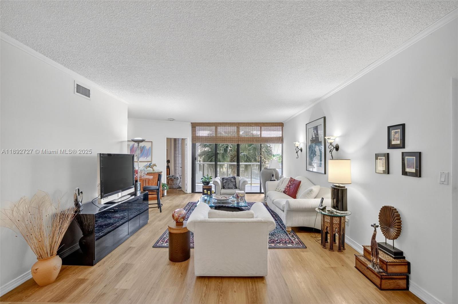 20281 E Country Club Dr # 210