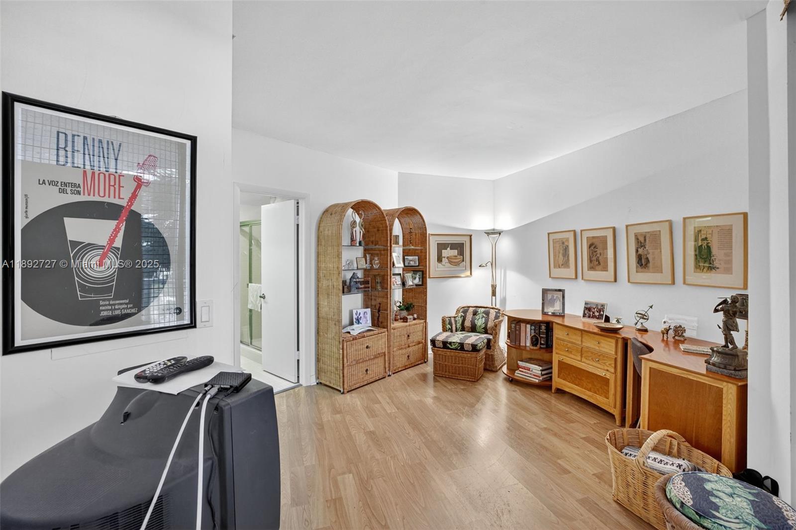 20281 E Country Club Dr # 210