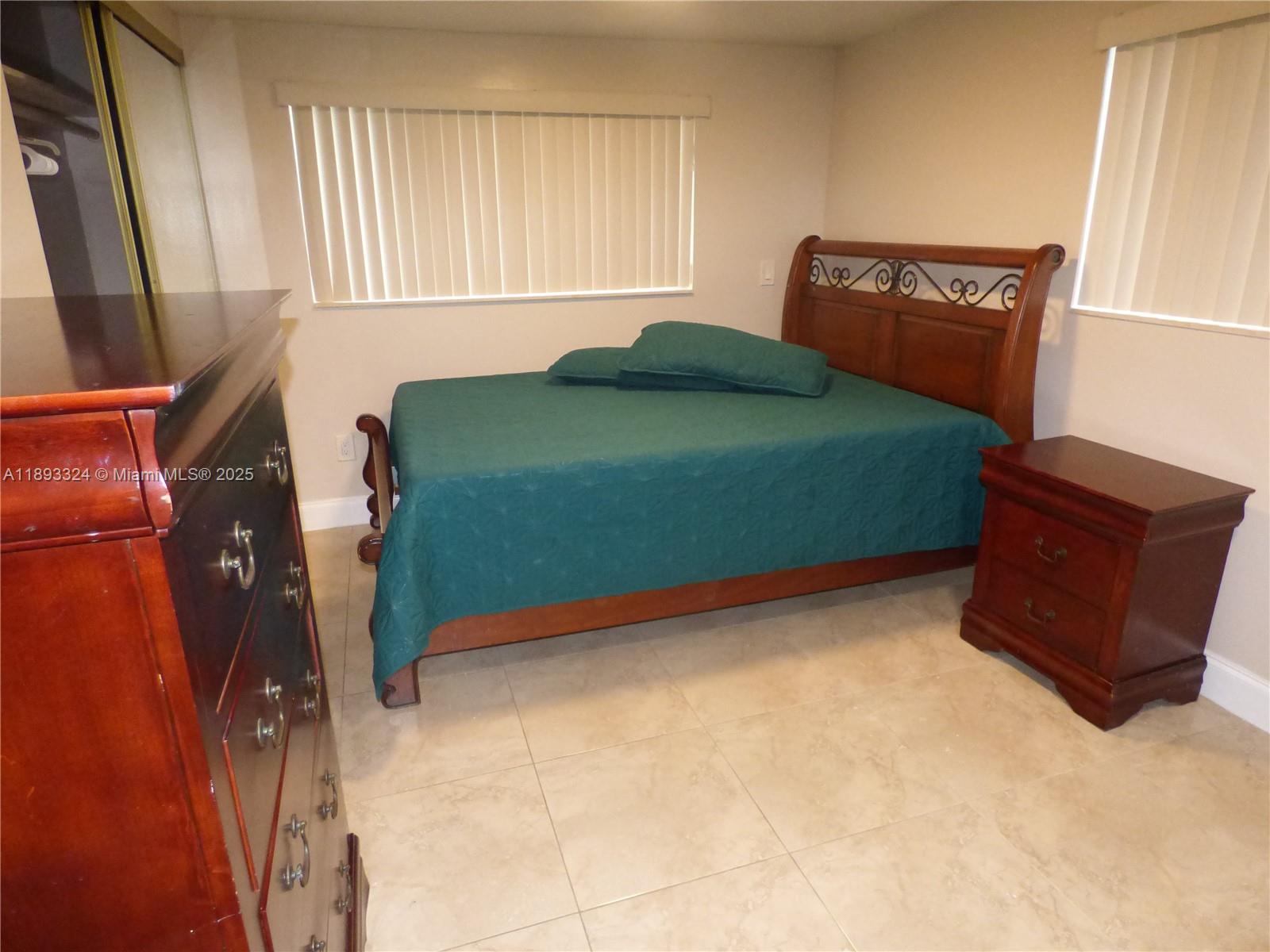 19121 NE Miami Ct Unit: #1