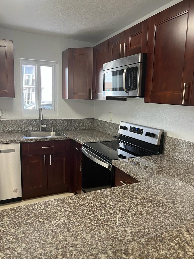 2670 W 76th St # 101