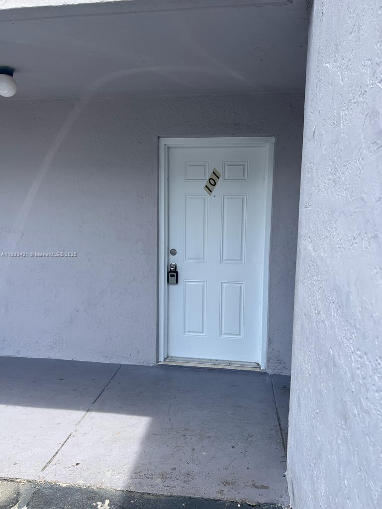 2670 W 76th St # 101