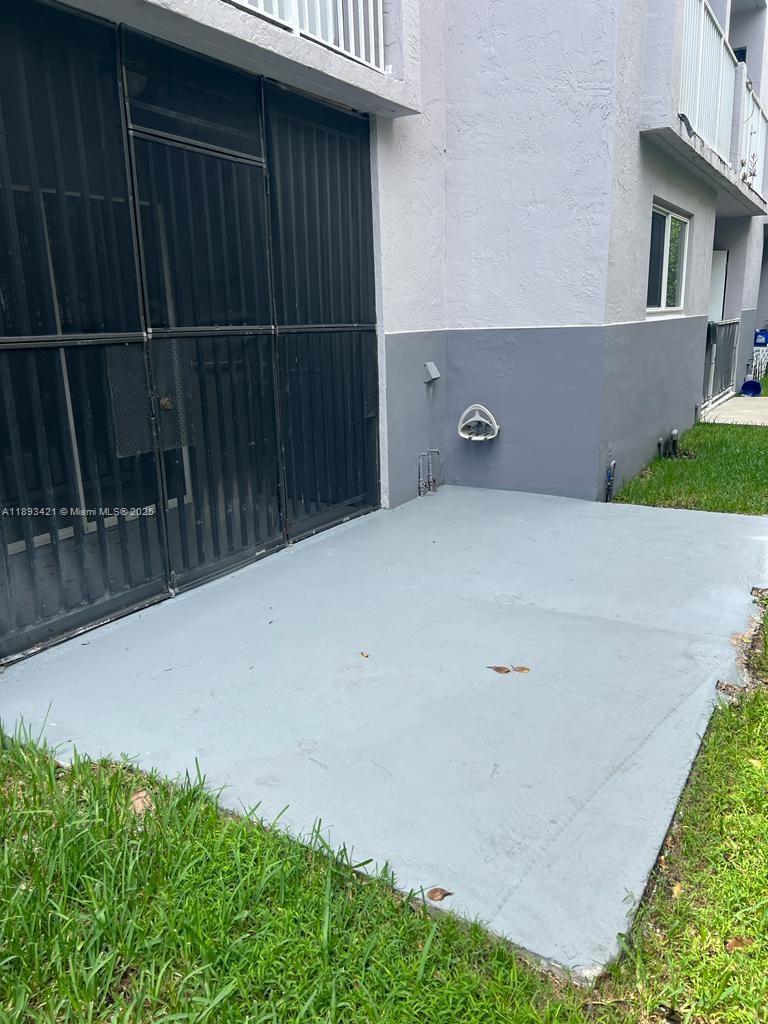 2670 W 76th St # 101