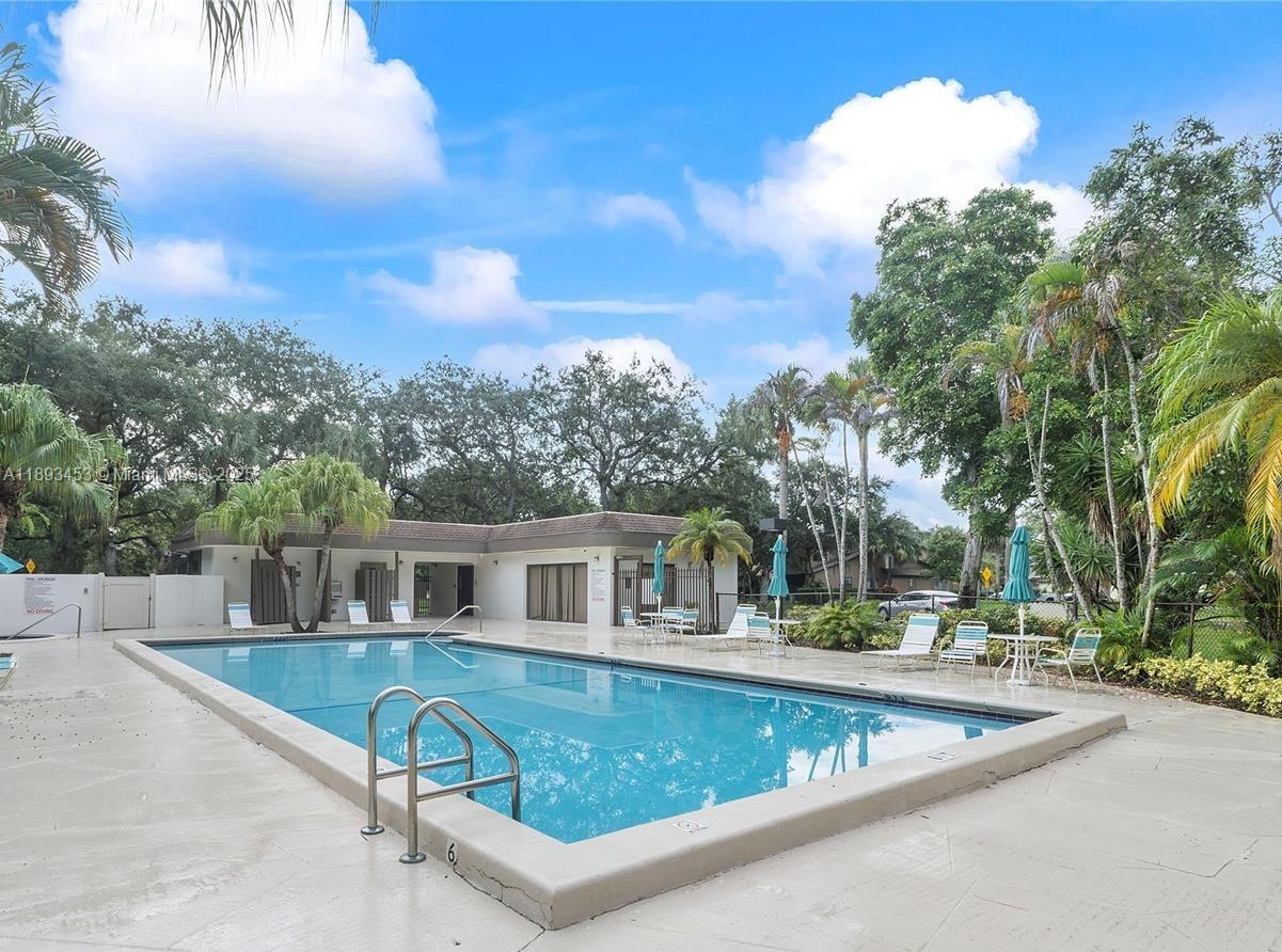 7675 NW 79th Ave # 209