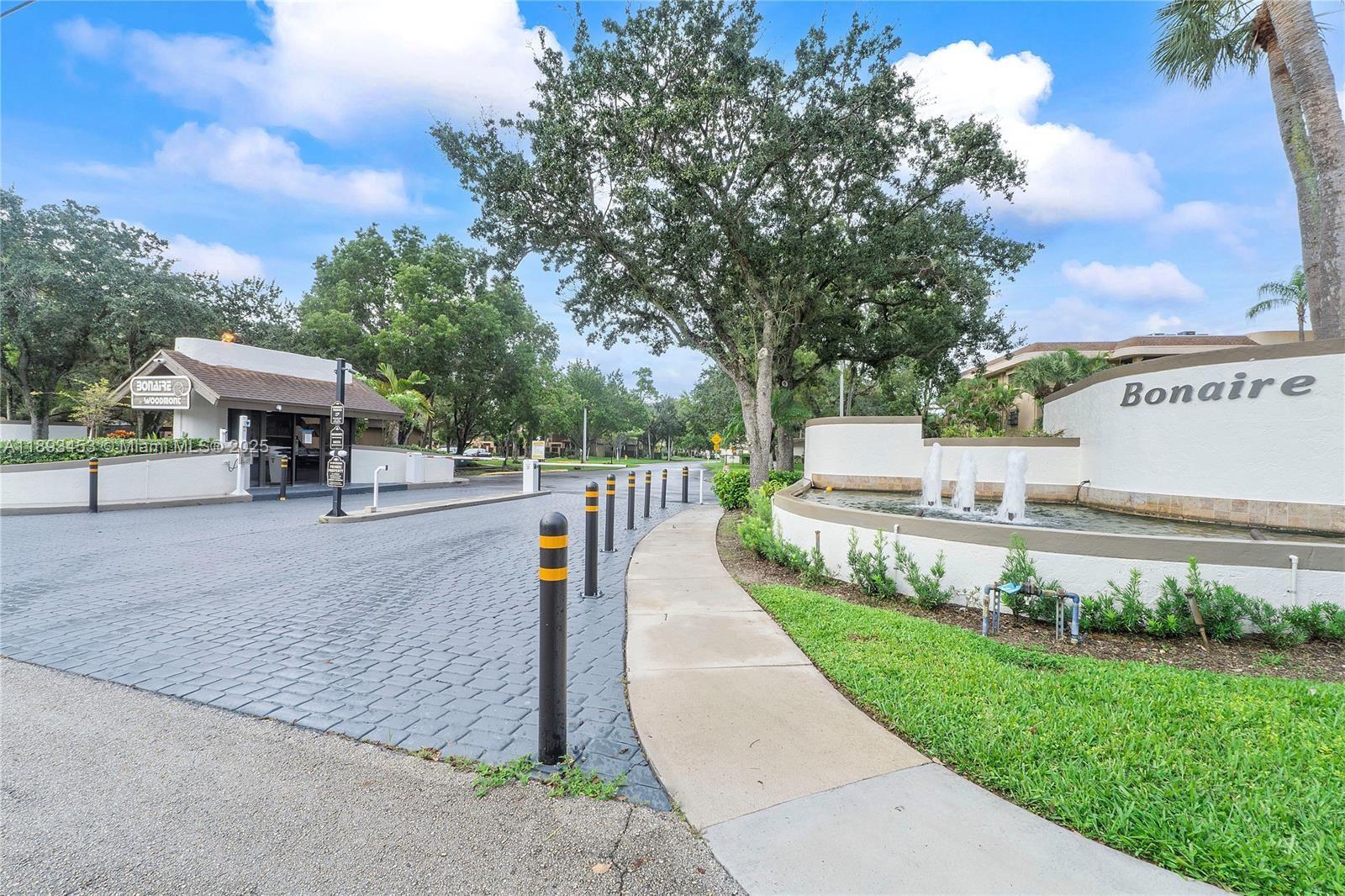 7675 NW 79th Ave # 209