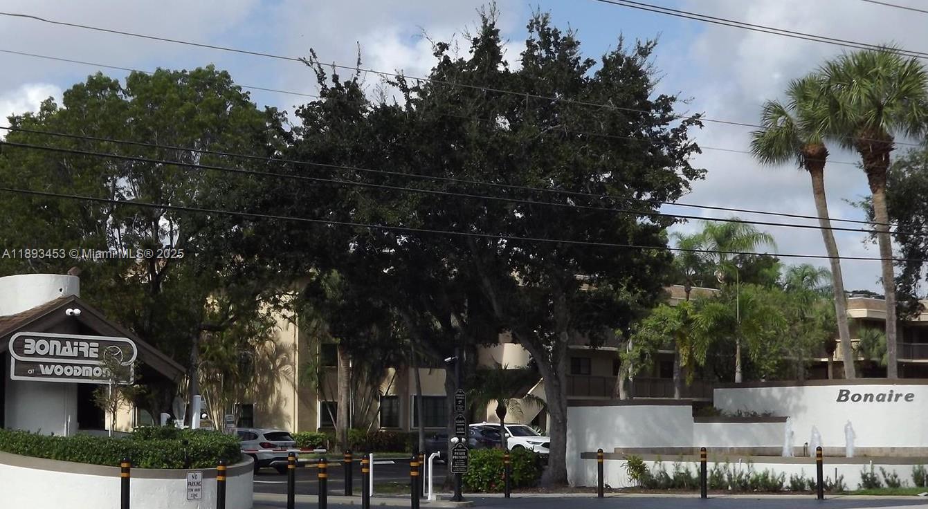 7675 NW 79th Ave # 209