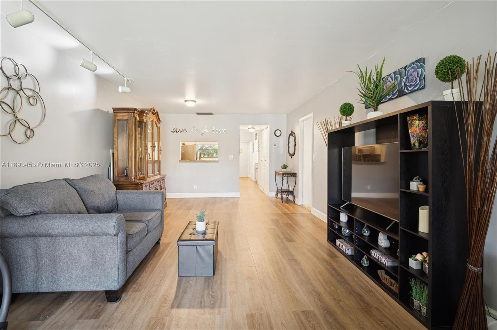 7675 NW 79th Ave # 209