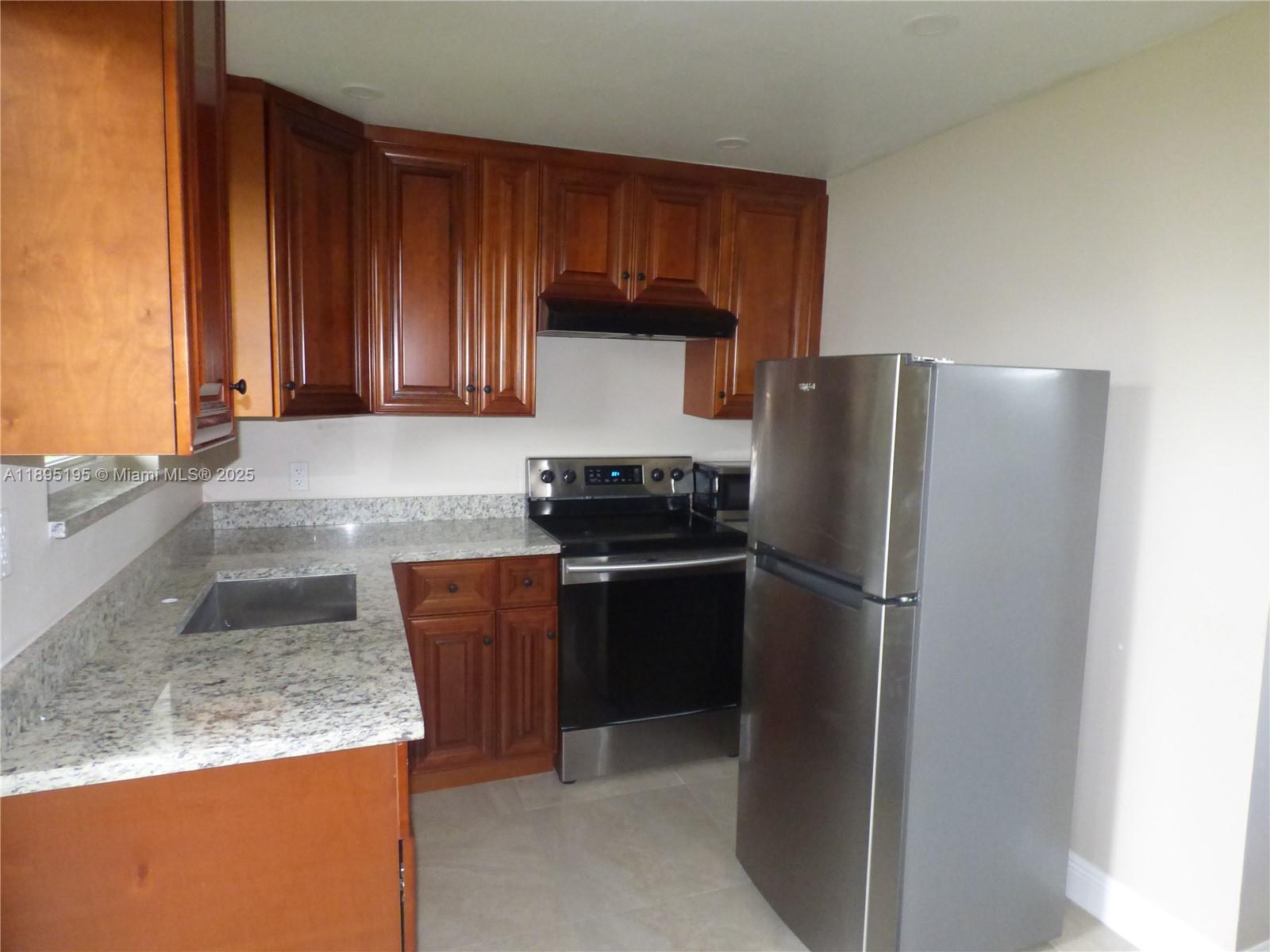 19121 NE Miami Ct Unit: 2