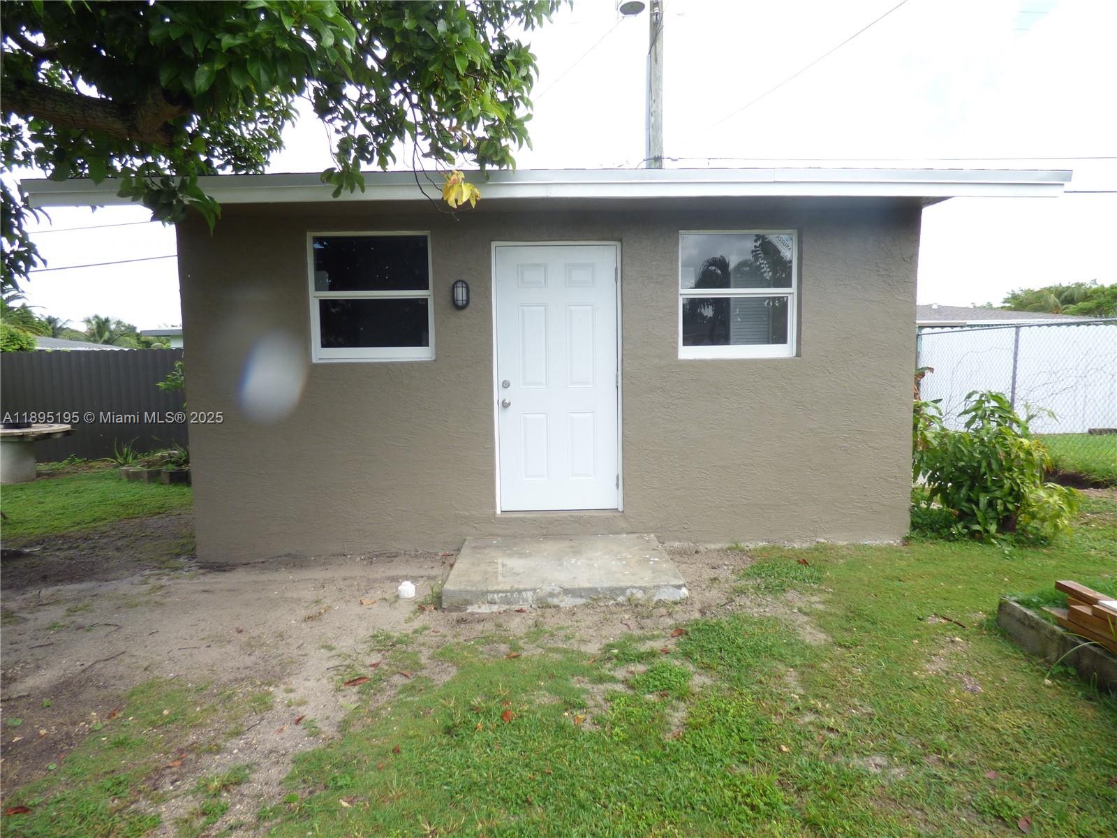 19121 NE Miami Ct Unit: 2