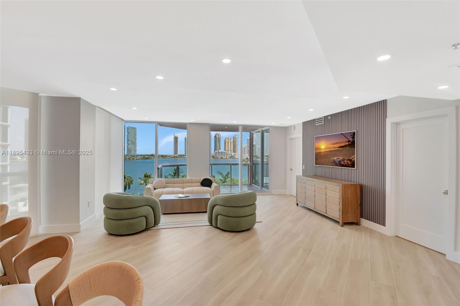 3370 Hidden Bay Dr # 812