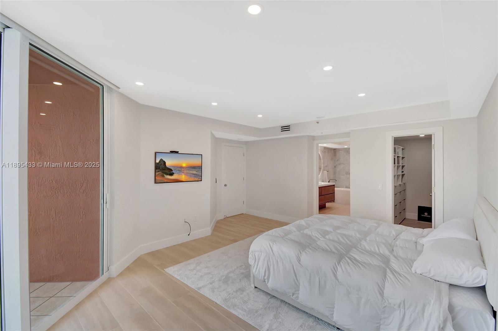 3370 Hidden Bay Dr # 812