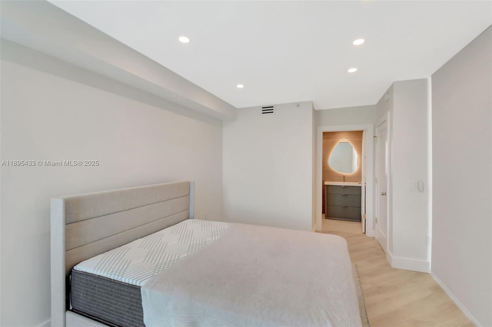 3370 Hidden Bay Dr # 812