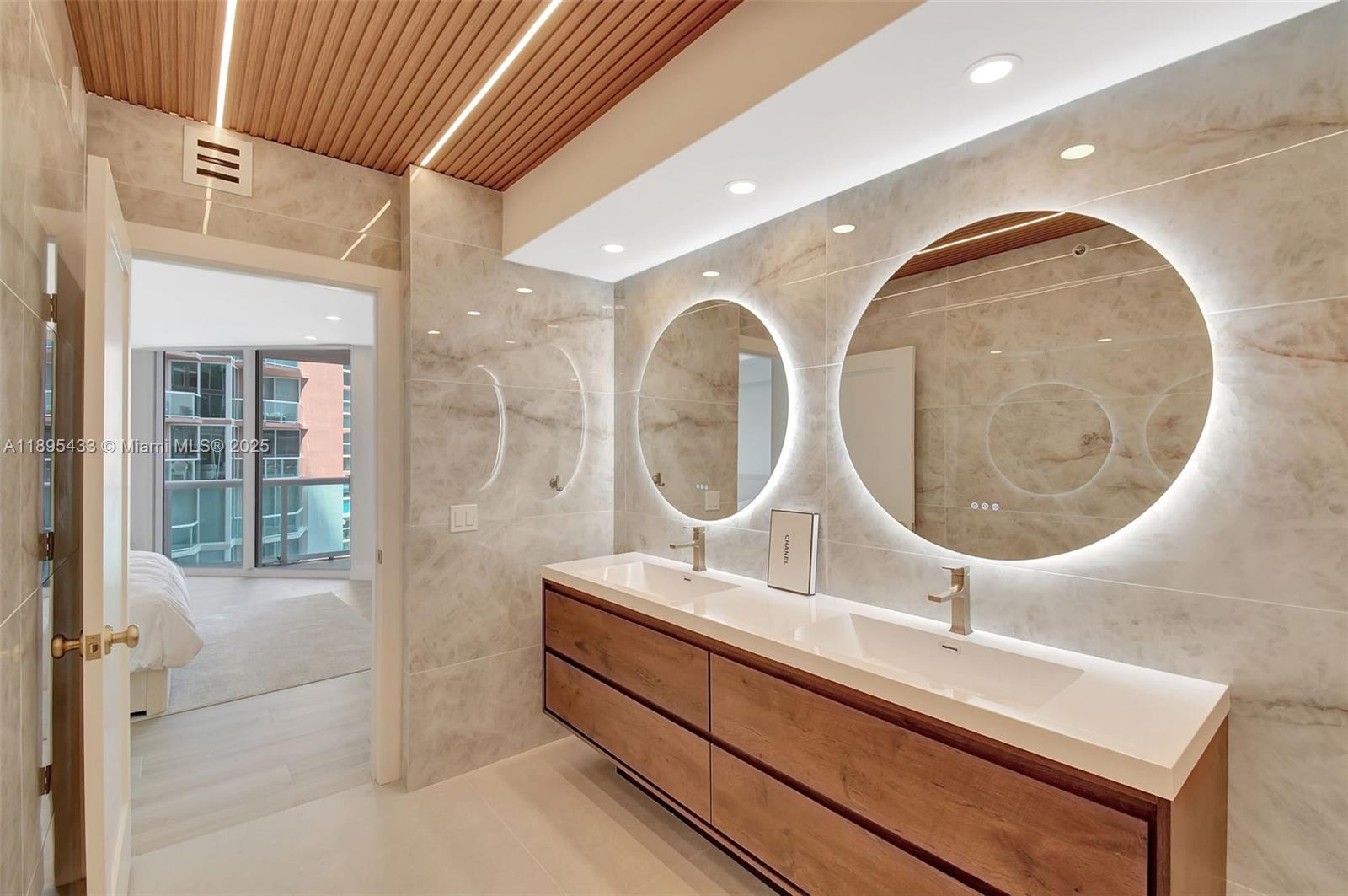 3370 Hidden Bay Dr # 812