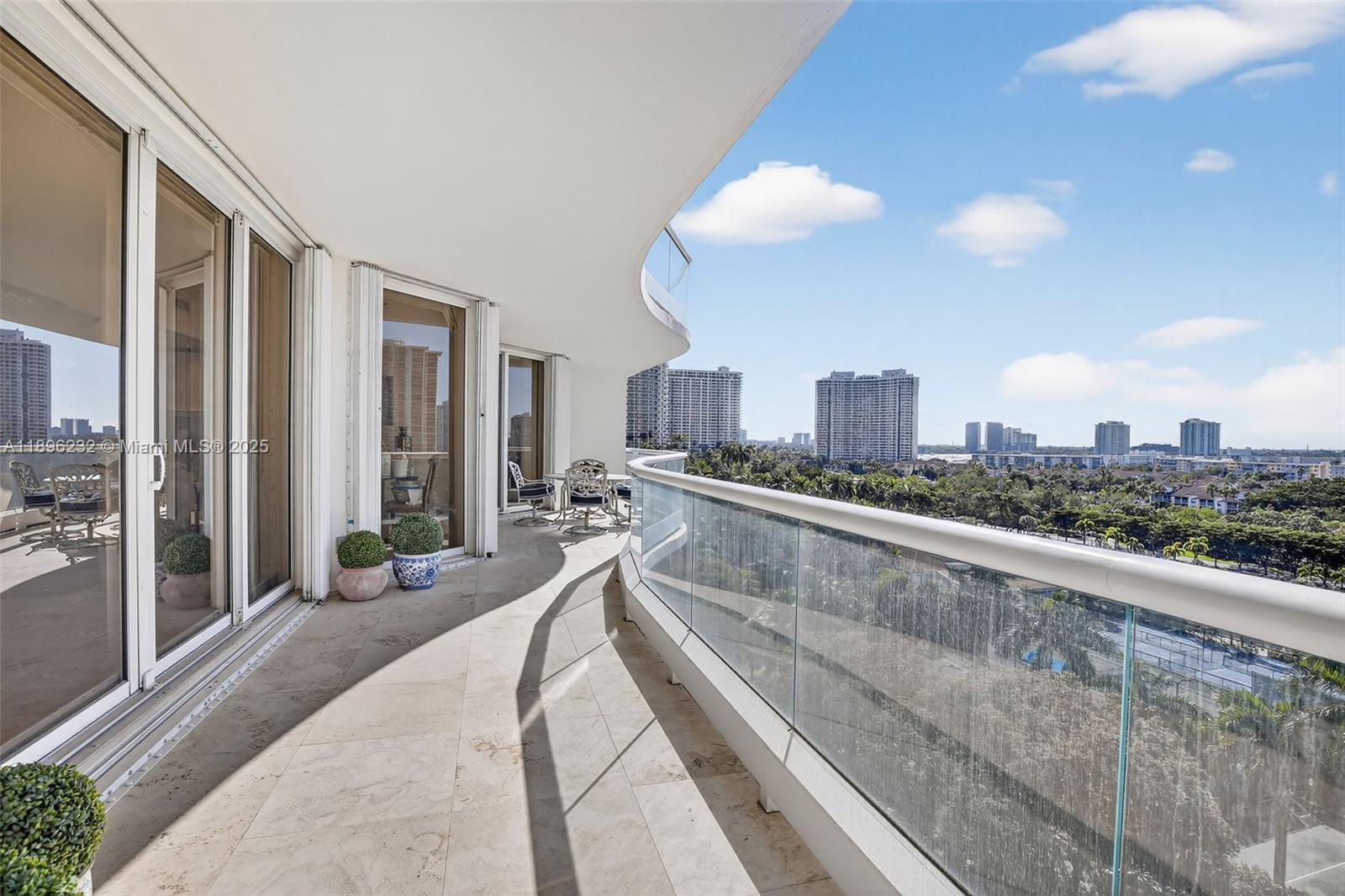 7000 Island Blvd # 903