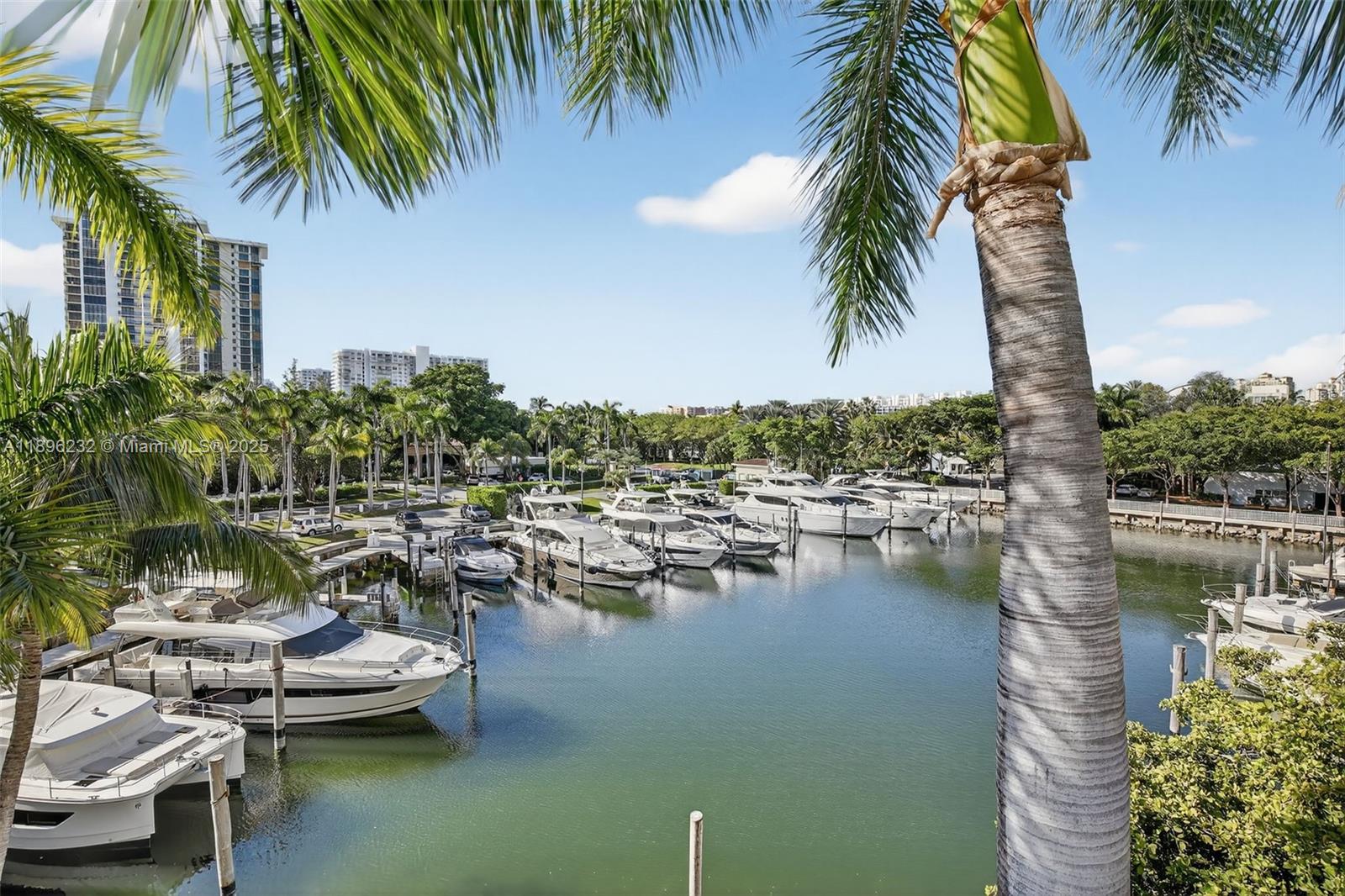 7000 Island Blvd # 903