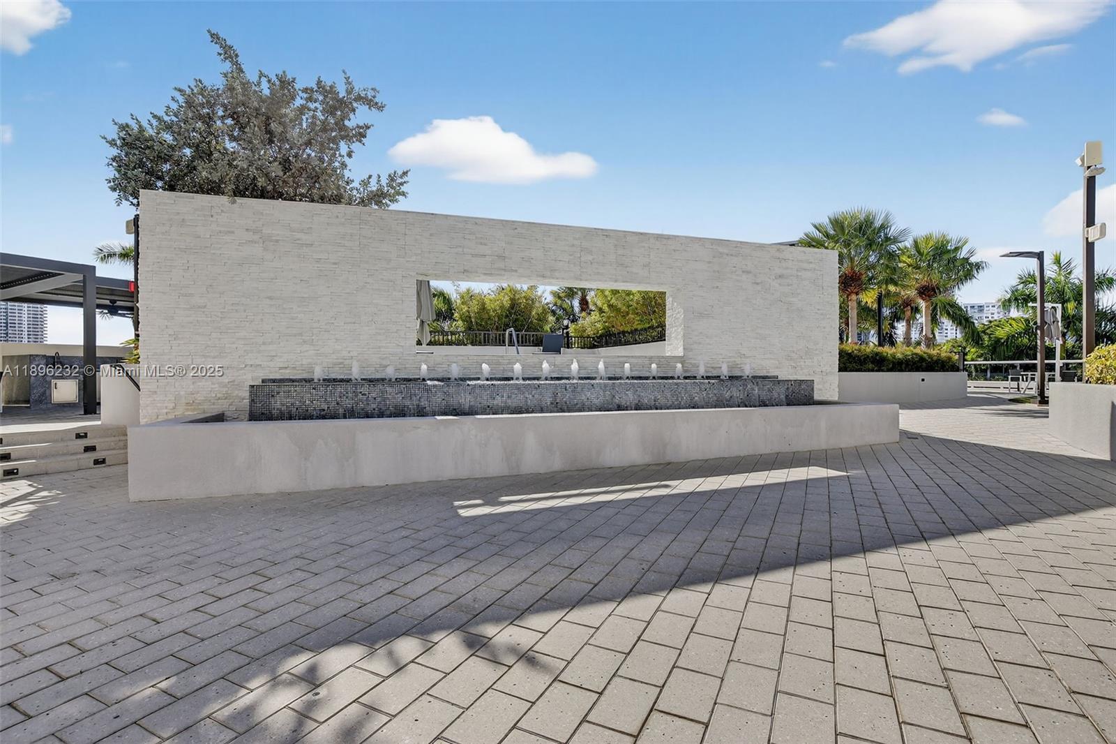 7000 Island Blvd # 903