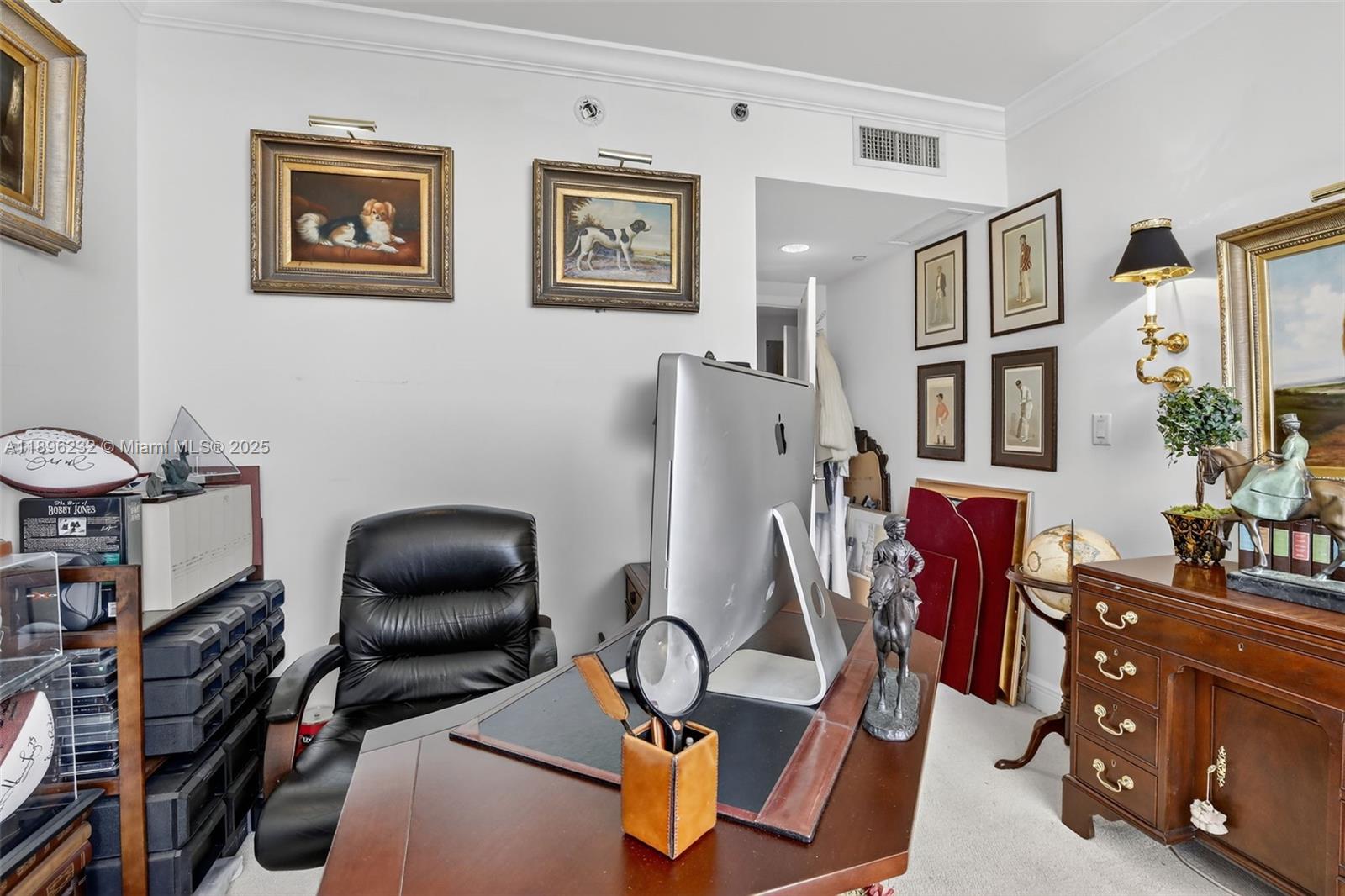 7000 Island Blvd # 903