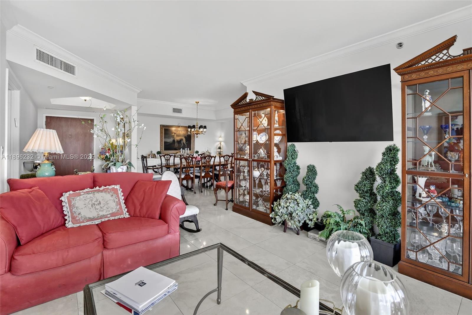 7000 Island Blvd # 903