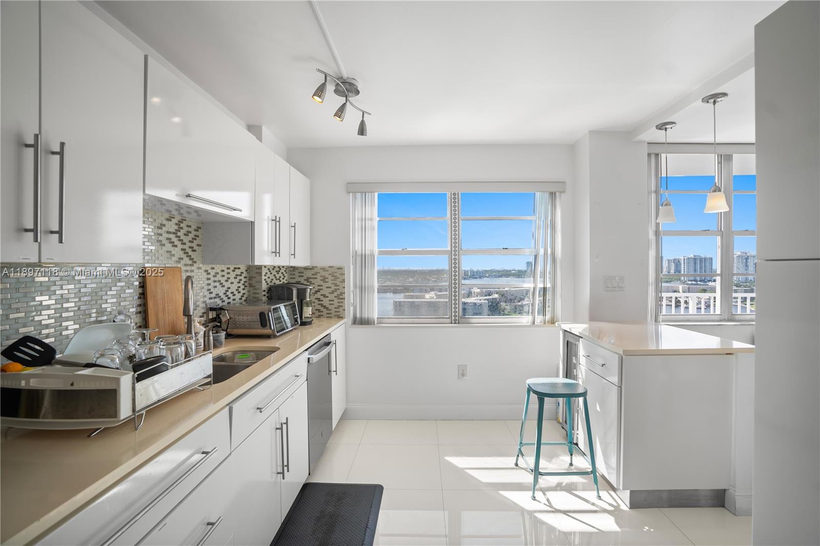 2851 NE 183rd St # 1816E, Aventura Unit: 1816E