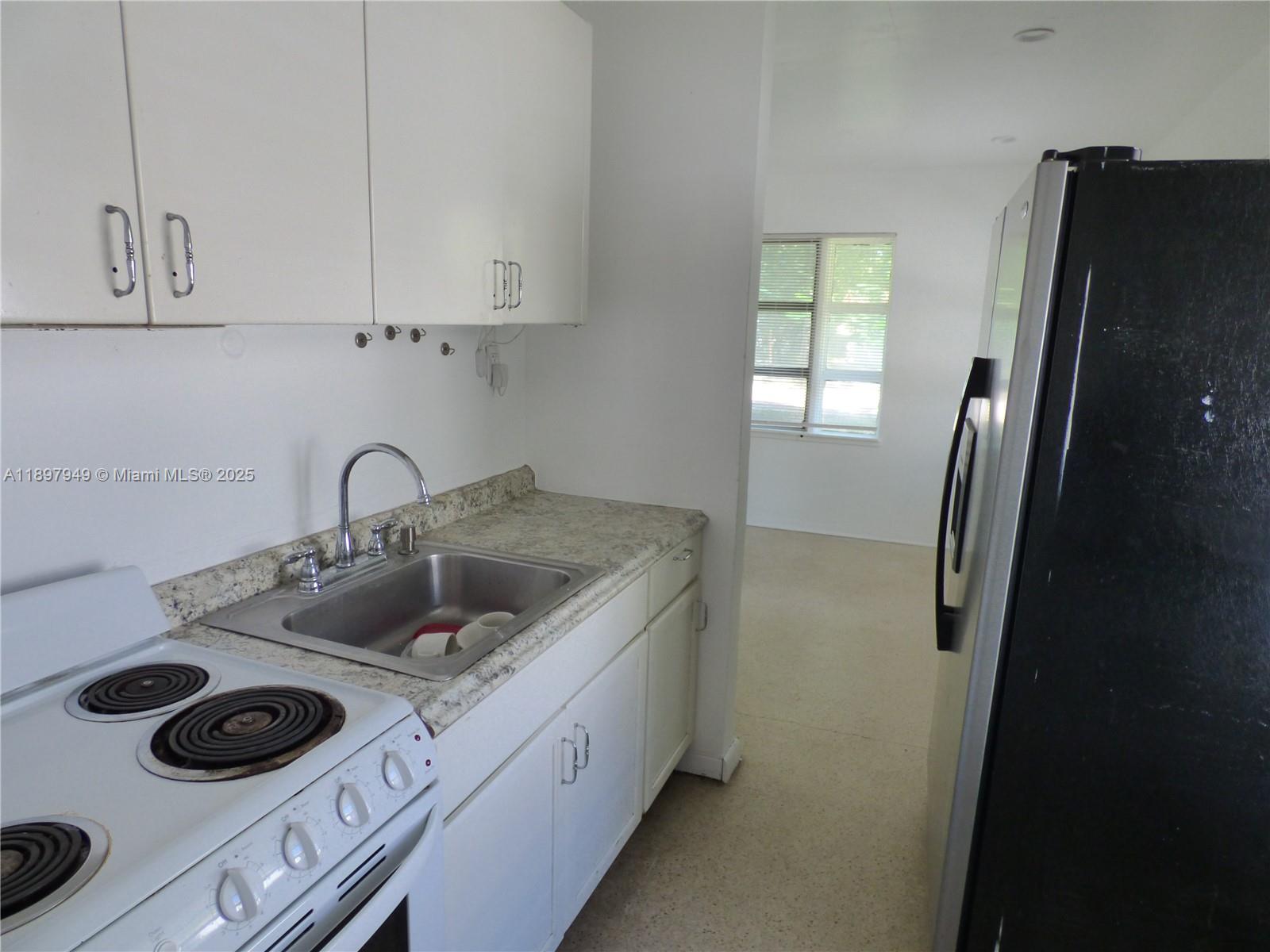 522 N 19th Ave # 1, Hollywood Unit: 1