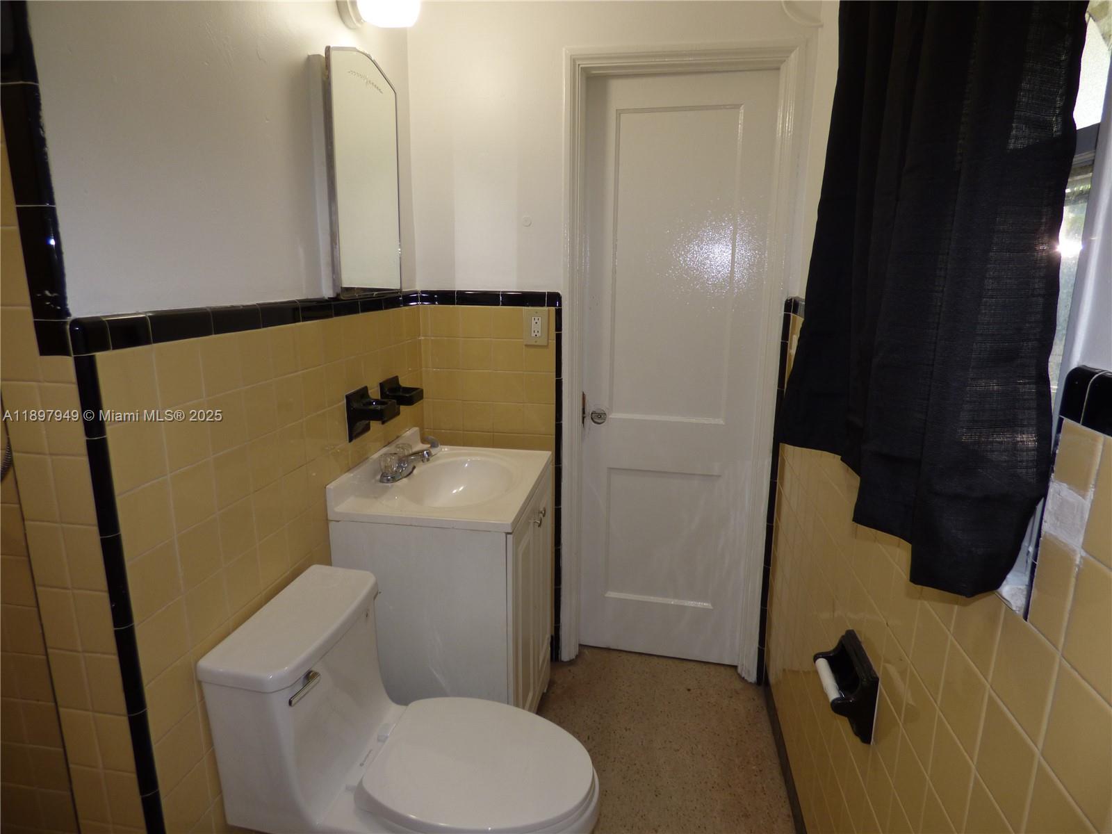 522 N 19th Ave # 1, Hollywood Unit: 1