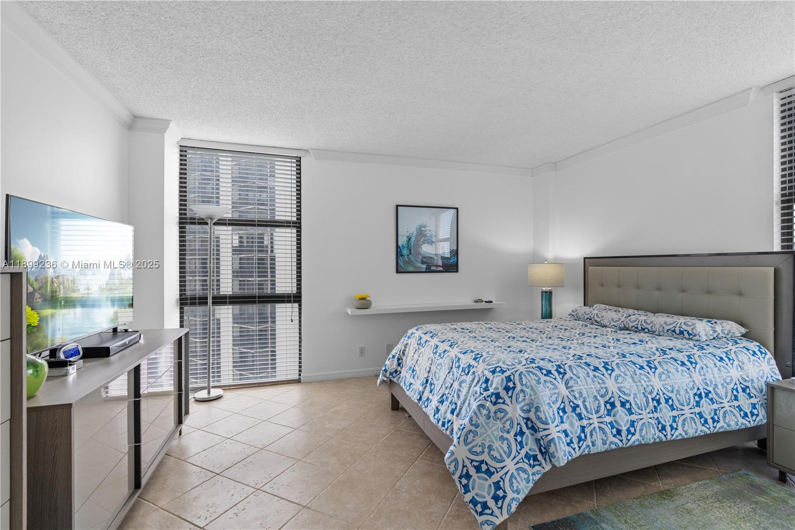 20379 W Country Club Dr # 2039, Aventura Unit: 2039