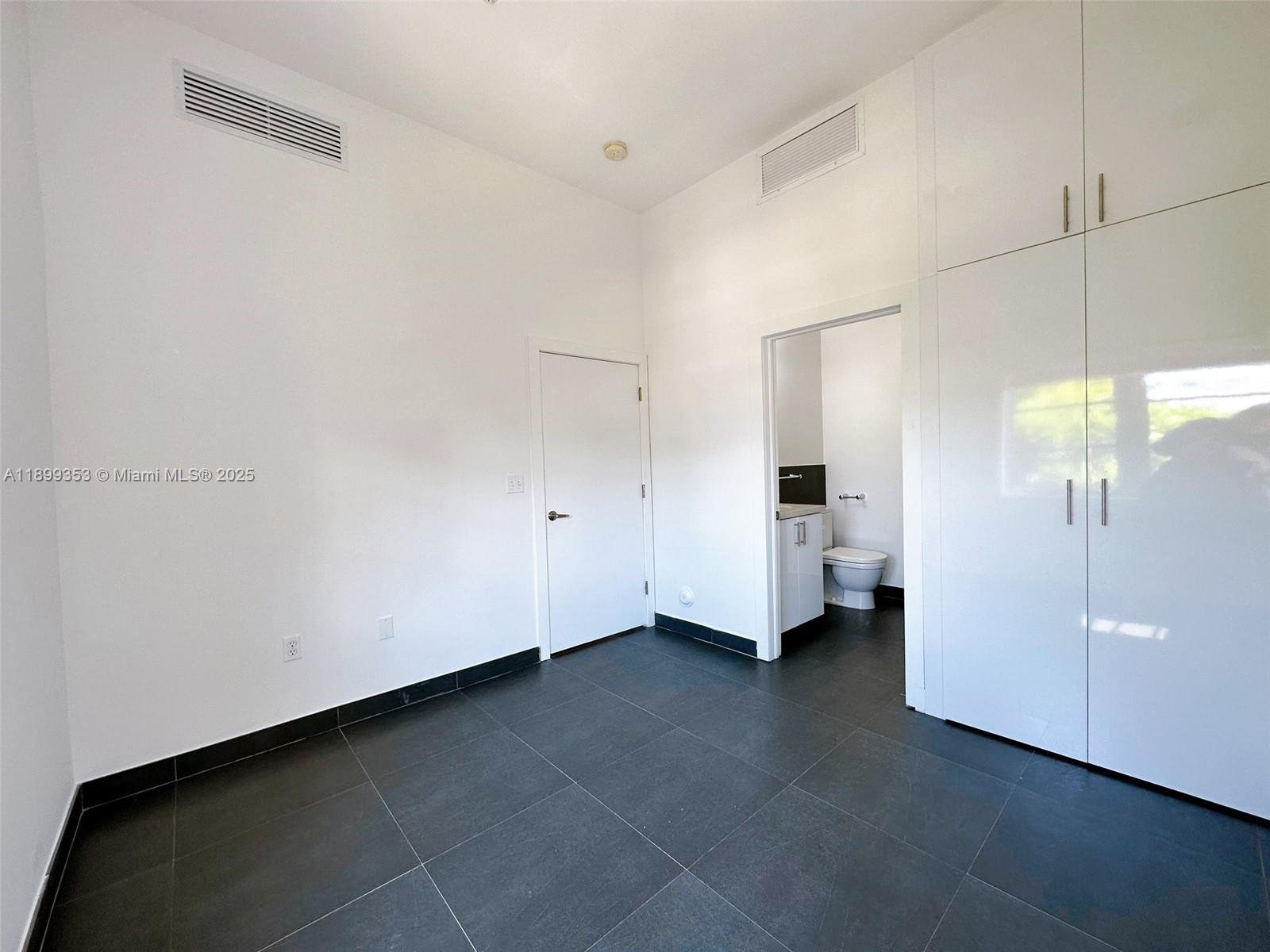 1600 Euclid Ave # 207, Miami Beach Unit: 207